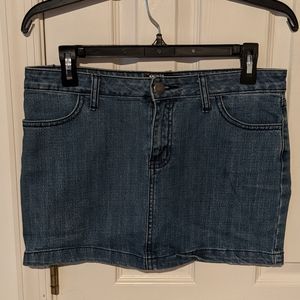 BDG Mini Denim Skirt 29